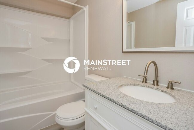 Building Photo - 3 Bedroom Pet-Friendly Home in Clearwater, FL with Main Street Renewal