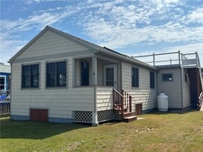 Building Photo - 25 Champlin Ave