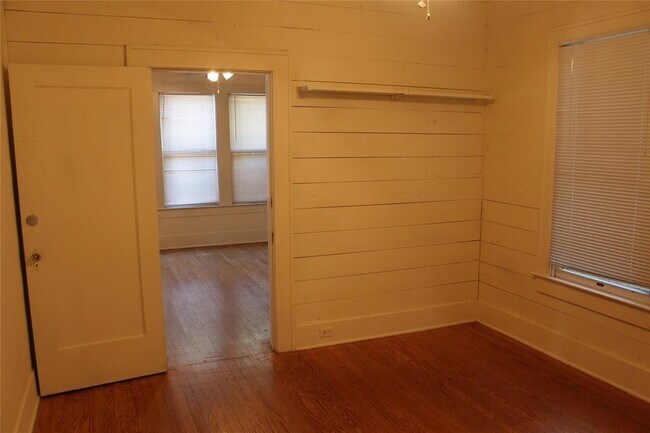 Building Photo - 2826 Salado St