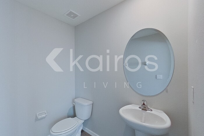 Building Photo - 8610 SW 44th Ct