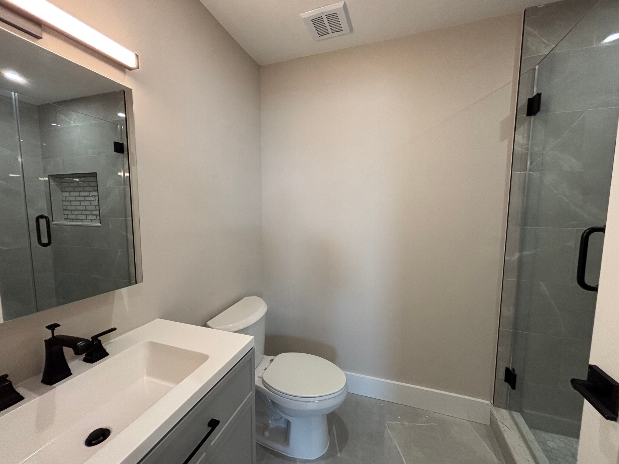 Building Photo - 130 Elm St