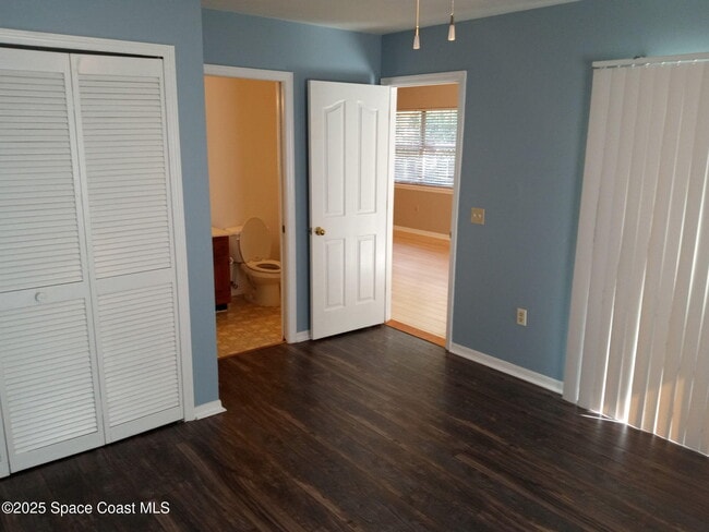 Building Photo - 2326 Talmadge Dr