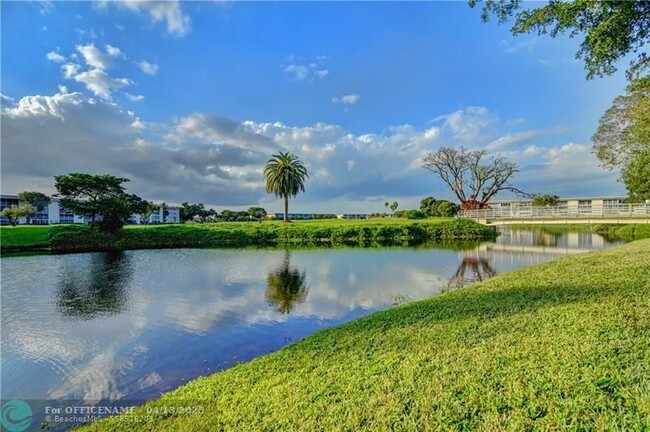 Building Photo - 1704 Andros Isle