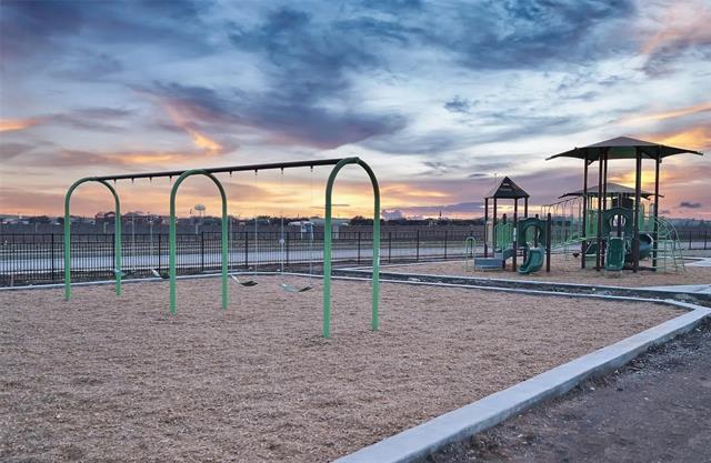 Building Photo - 8440 Hollymead Ln