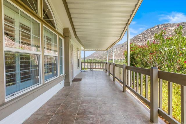 Building Photo - 8975 Lawrence Welk Dr