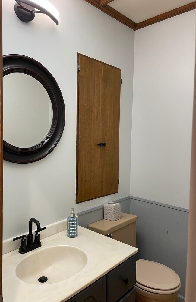 Half Bath - 471 Virginia St