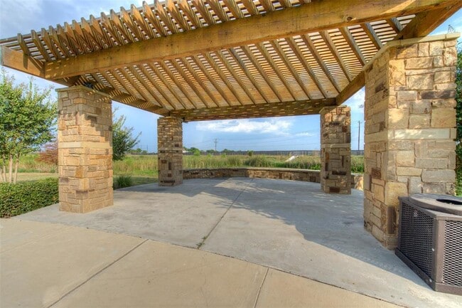 Building Photo - 489 Shale Cir