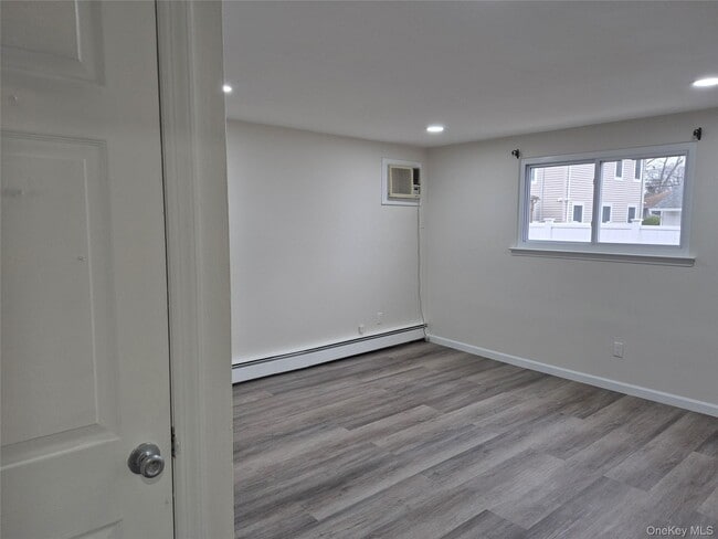 Building Photo - 2030 Washington St