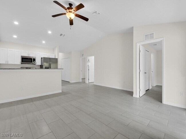 Building Photo - 1515 SW 48th Terrace