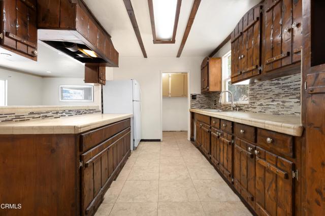 Building Photo - 3412 Barham Blvd