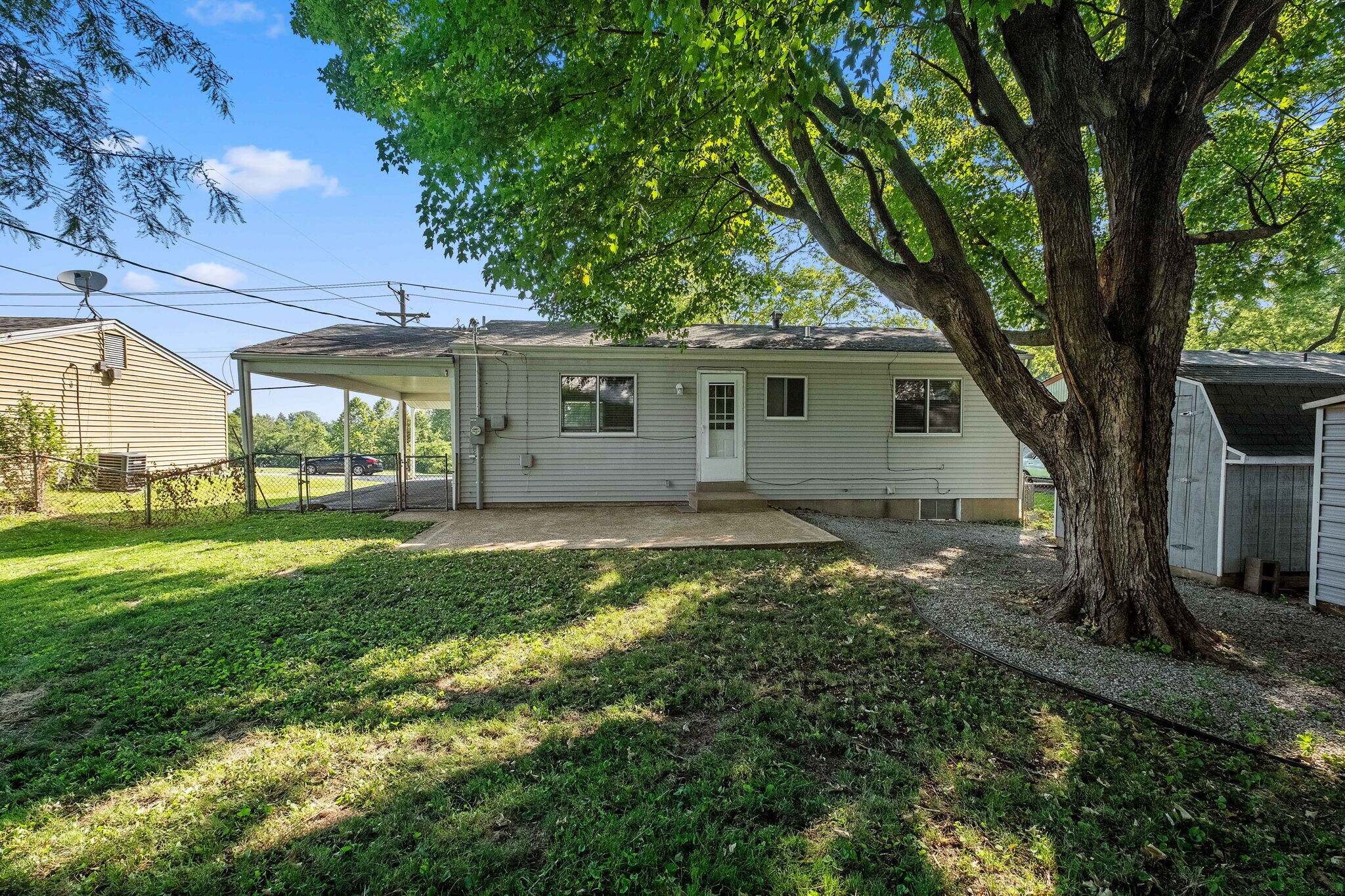 Building Photo - 12720 Missouri Bottom Rd
