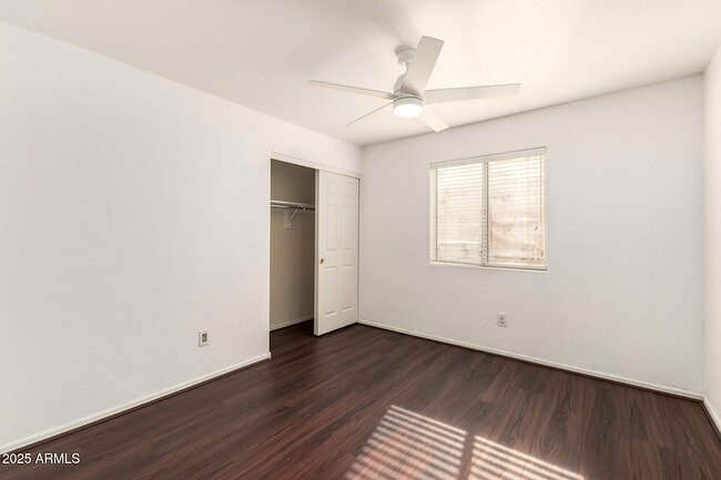 Building Photo - 15221 N 87th Dr