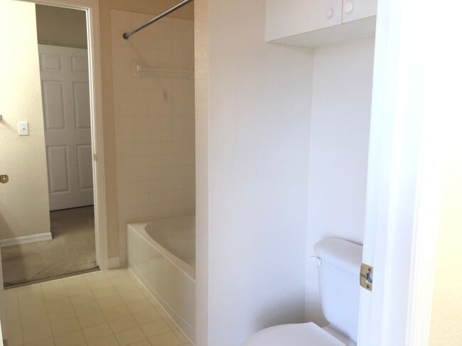 Building Photo - MOVE IN OCTOBER! 3rd floor 3BR/2BA Condo -...