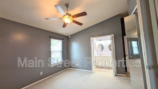 Building Photo - 7171 N 9th Ave
