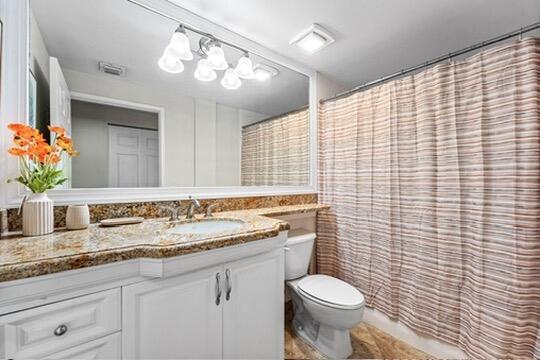 Building Photo - 720 S Sapodilla Ave