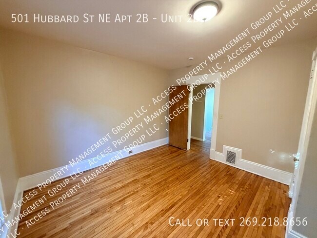 Building Photo - 501 Hubbard St NE