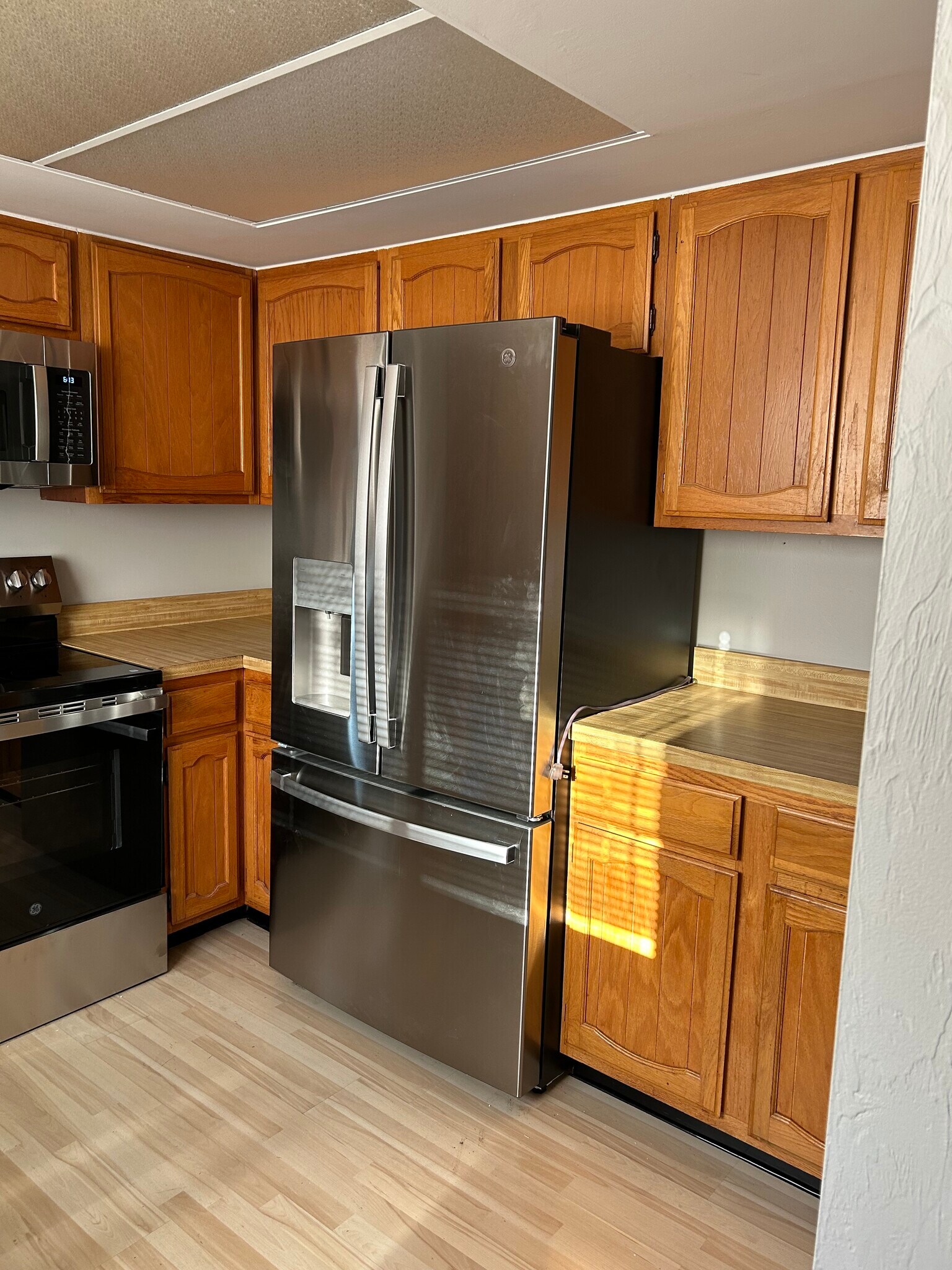 Kitchen - 1376 Chesapeake Ave