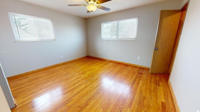 Building Photo - 7405 Marlborough Ave