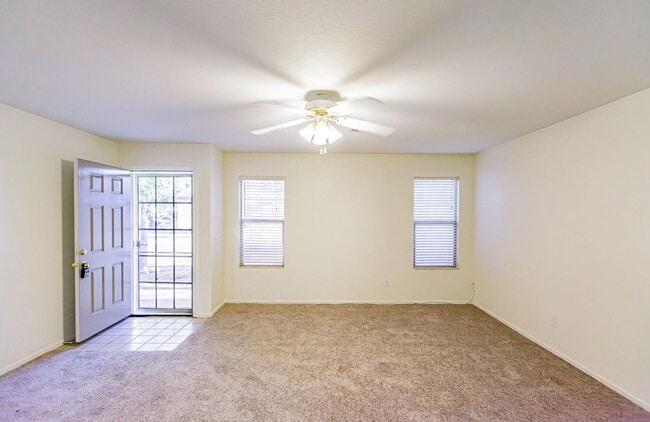 Building Photo - 1 Story home located in Southern Highlands.