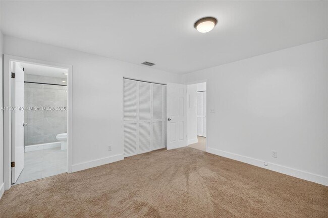 Building Photo - $2,700MONTHLY;339 SW 15TH ST #1-2 DANIA BEACH, FL 33004