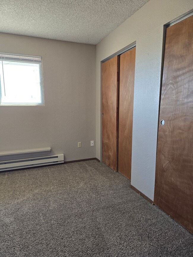 Building Photo - 2411 S McKinley St