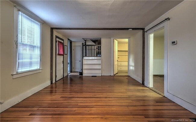 Building Photo - 473 Amity Rd