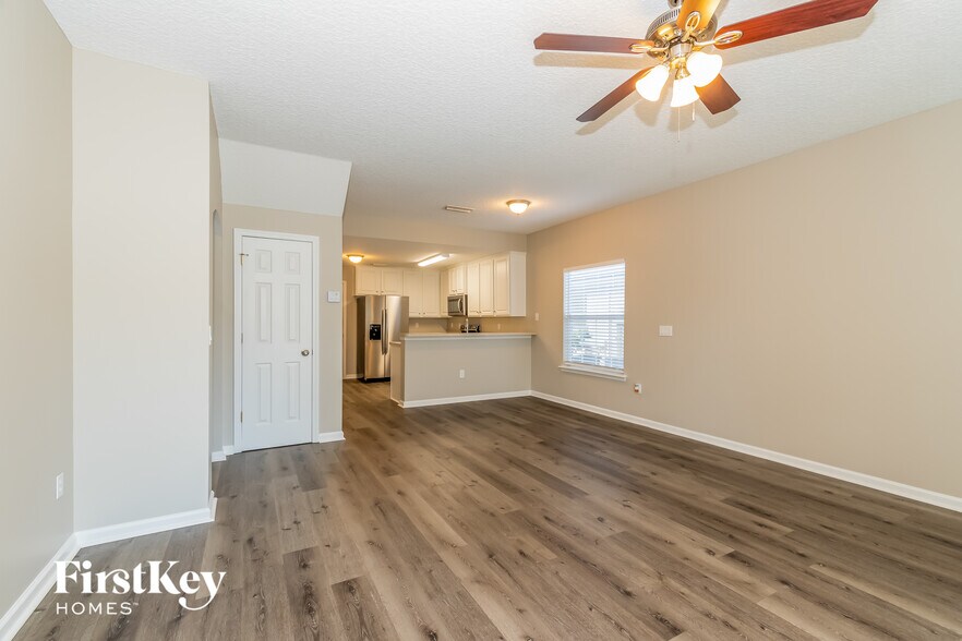 Building Photo - 3875 Pebble Brooke Circle South