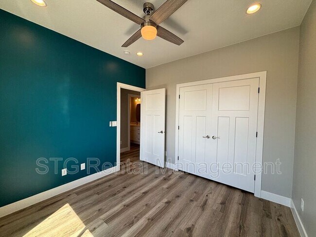 Building Photo - 1792 W 150 S
