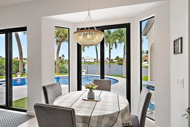 Building Photo - 129 Olympus Way