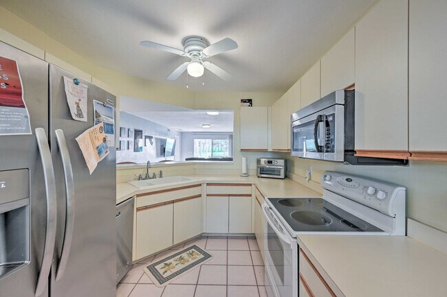 Building Photo - 320 Horse Creek Dr