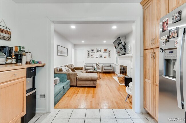 Building Photo - 530 Ridgeley Ln