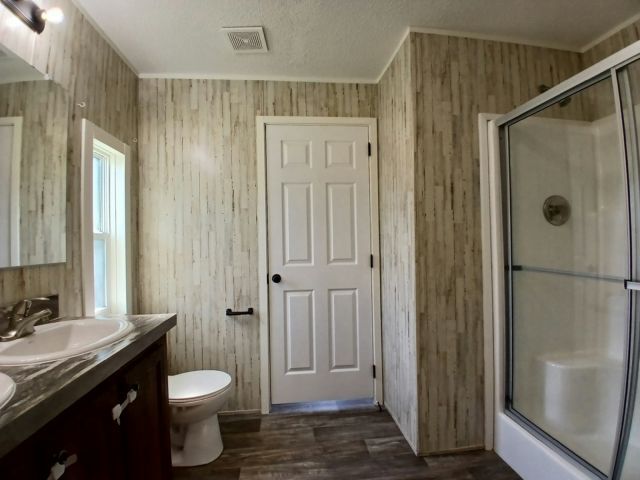 Building Photo - 2059 Wake Forest Dr