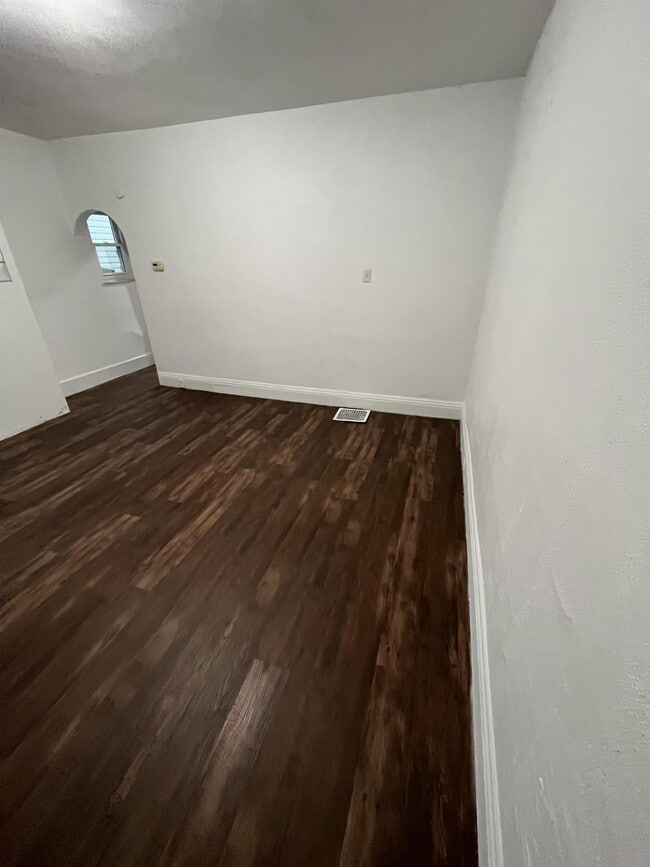 Building Photo - 1513 Ridge Ave