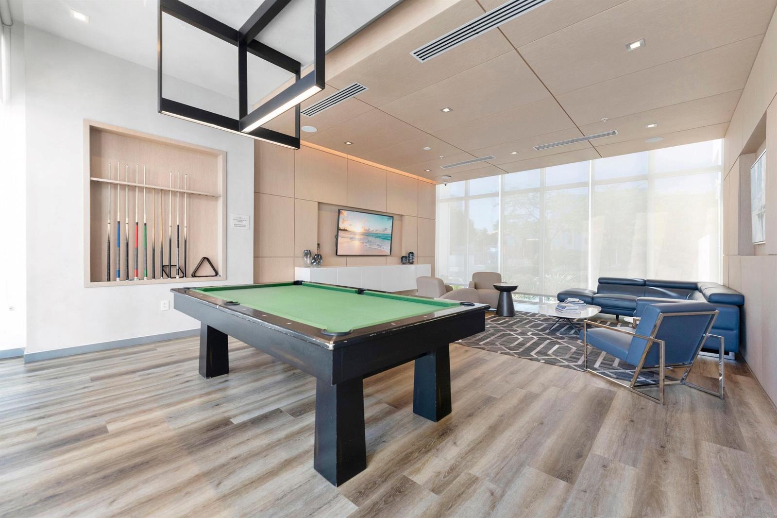 Building Photo - 10220 NW 63rd Ter