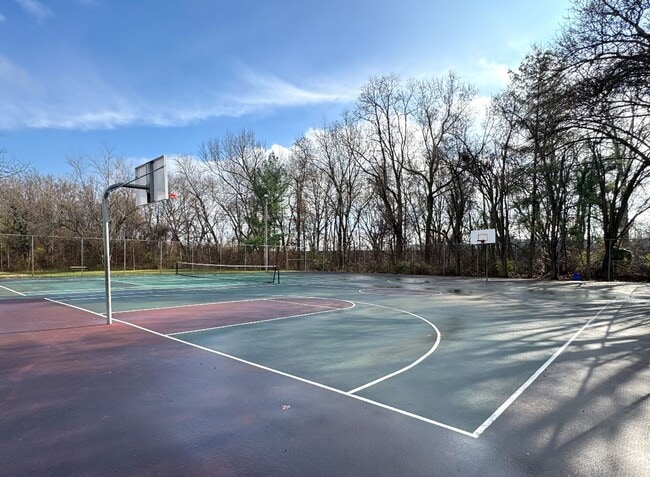 Building Photo - Lovely 3 BR/1.5 BA Townhome in Bowie!