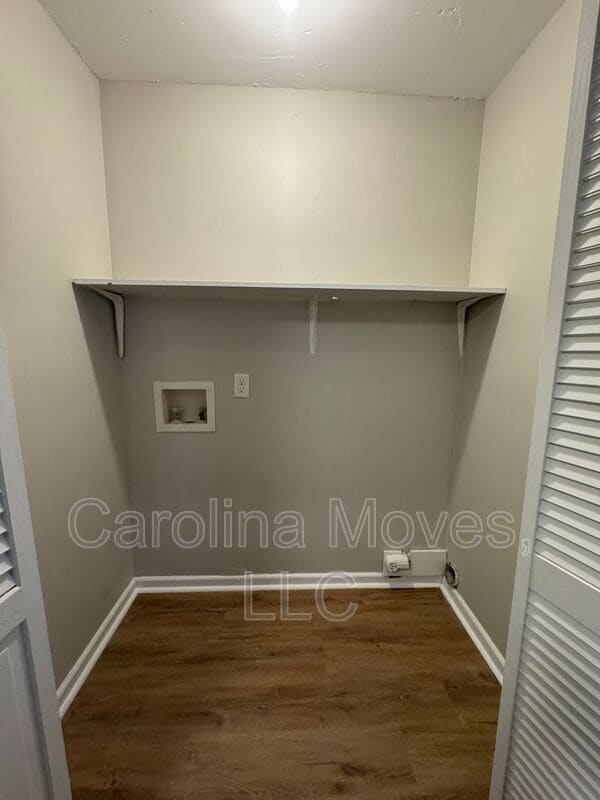 Building Photo - 160 Pine Creek Ct Ext