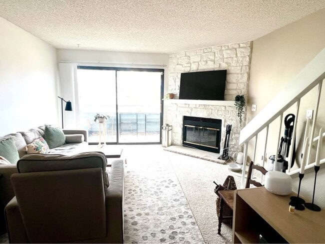 Building Photo - 8773 W Cornell Ave