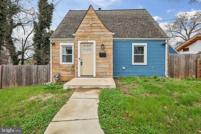 Building Photo - 1404 Beaver Heights Ln