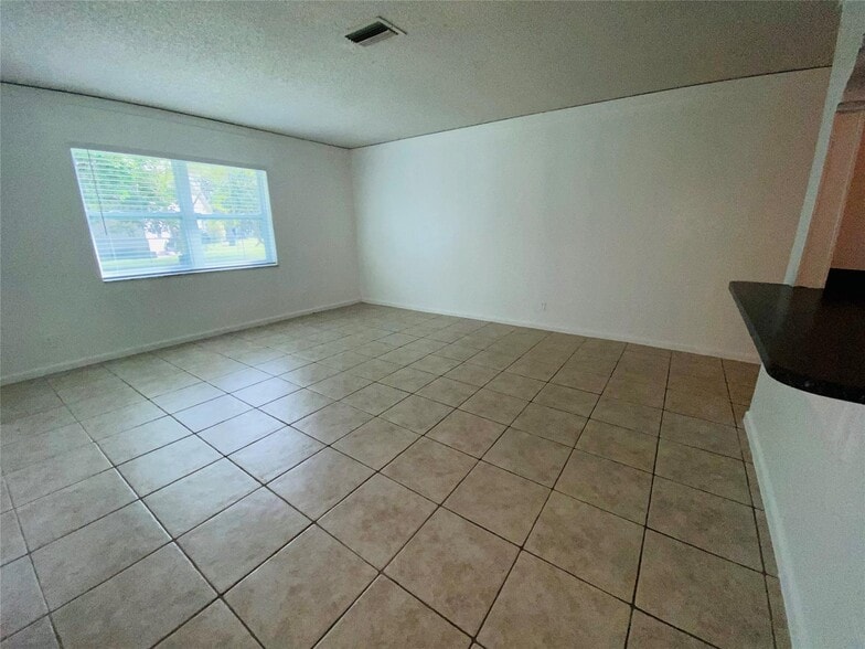 Building Photo - 11380 NW 39th St