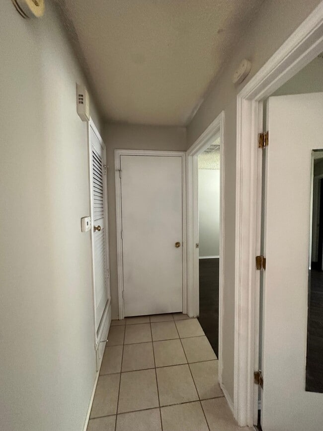 Building Photo - 5618 Brownfield Dr