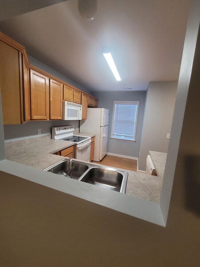 Building Photo - G5132-B