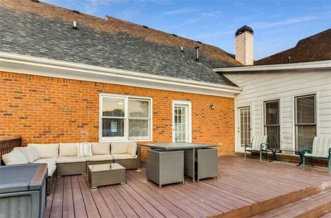 Building Photo - 1408 Aramore Dr SE