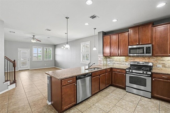 Building Photo - 6227 Aviara Dr