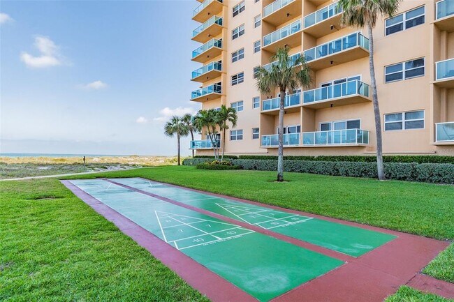 Building Photo - 880 Mandalay Ave