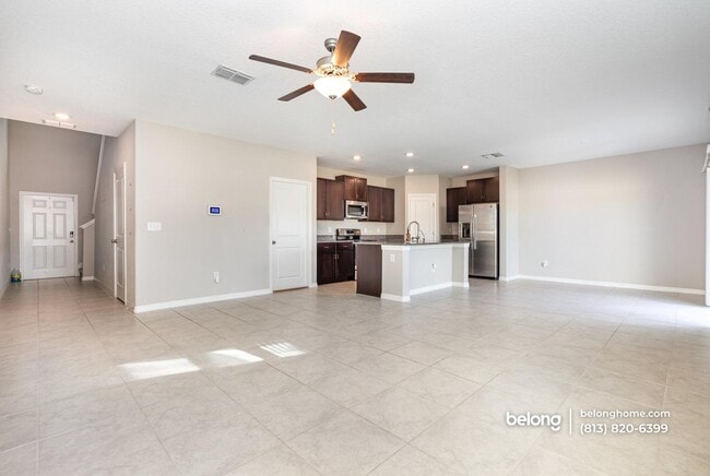 Building Photo - 6986 King Crk Dr