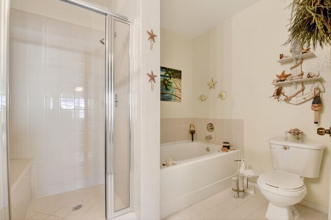 Building Photo - 501 Belmont Pl