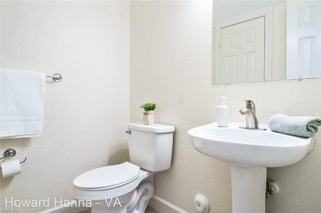 Building Photo - 3 br, 2.5 bath House - 412 Fieldstone Glen...