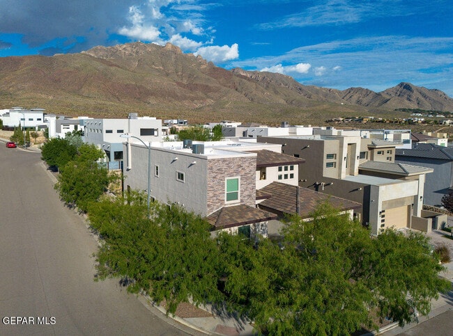 Building Photo - 1276 Desert Night St
