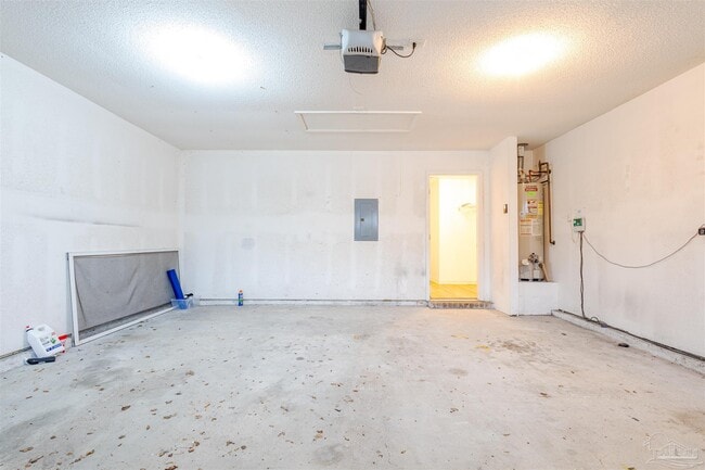 Building Photo - 10719 Crosscut Dr