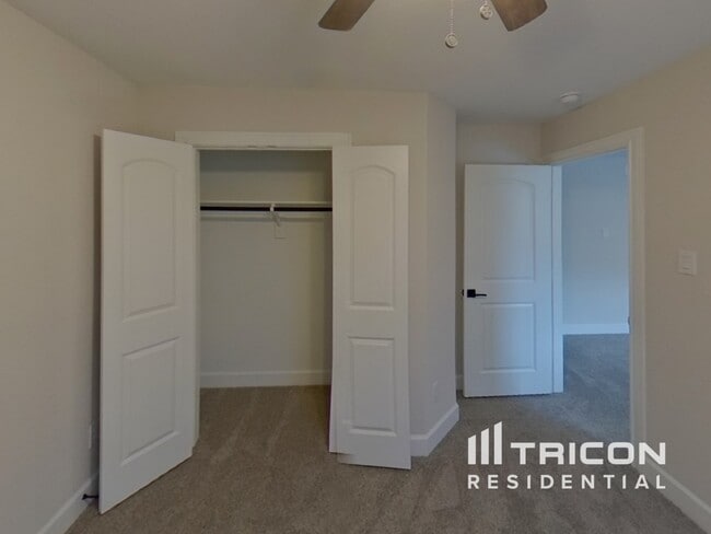 Building Photo - 1106 Bullock Dr